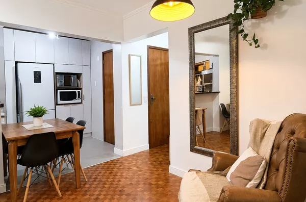 MOINHOS IMOBILIÁRIA  vende | Apartamento 84m² privativos Rio Branco