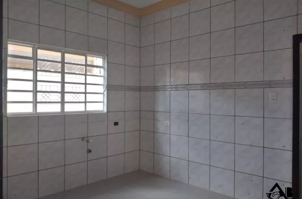 Casa a Venda no Centro!