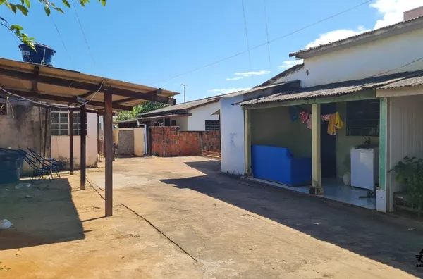 Terreno no Centro com Casas! (675mª)