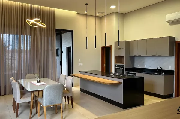 Casa Alto Padrão a Venda! (236 Mª)