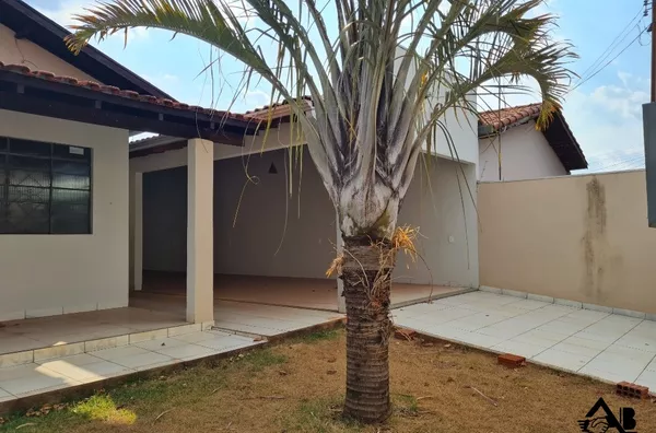 Casa com kit net a Venda!