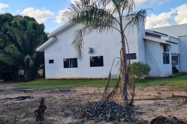 Casa a Venda com 150 metros em 2 terrenos de 15x45 em boa localização!