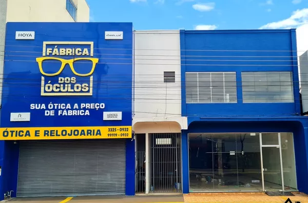 Prédio Comercial em Ótima Localização a Venda!
