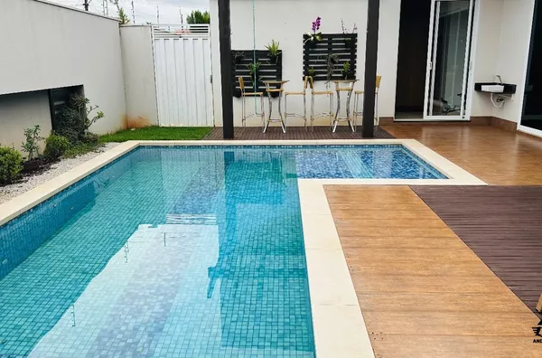 Casa a Venda em Ótima Localização! (221 Mª)