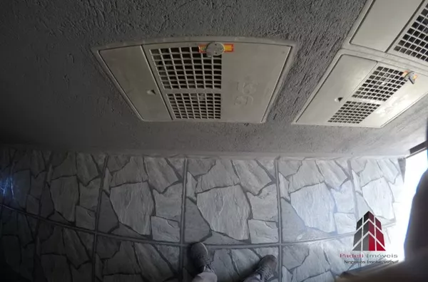 Locação casa de 01 quarto - nova e cômodos amplos