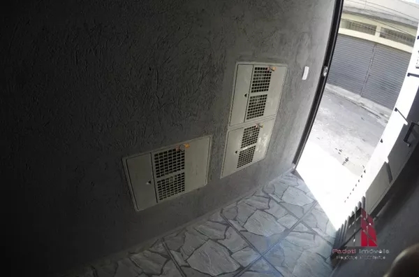 Locação casa de 01 quarto - nova e cômodos amplos