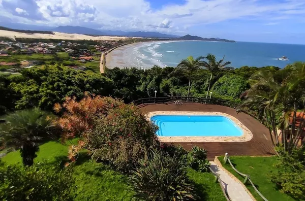 Casa linda vista Praia da Ribanceira | 3 floors house with an amazing view facing Ribanceira Beach (Santa Catarina State - Brazil)