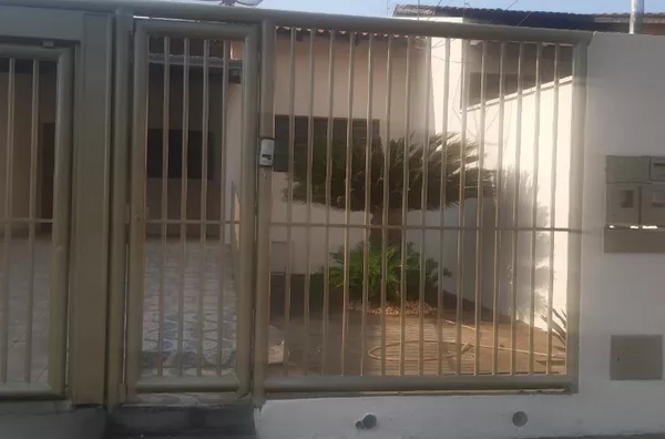 ALUGO CASA NO JARDIM AMERICA
