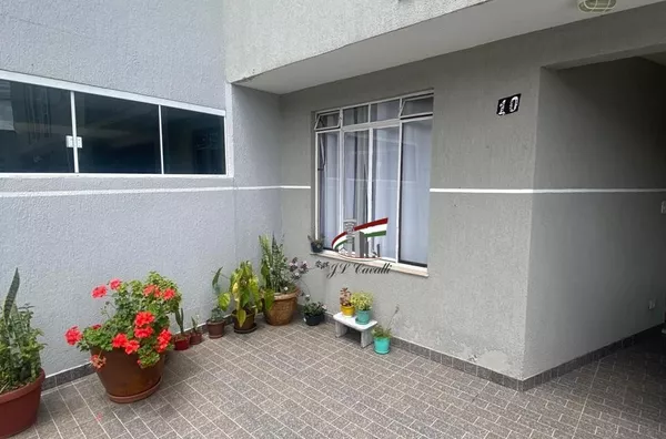 Sobrado em condominio para venda no Alto Boqueirão com 3 quartos, 75m²