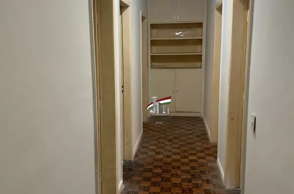 Apartamento 3 quartos no térreo na Av Iguaçu para alugar 90m²