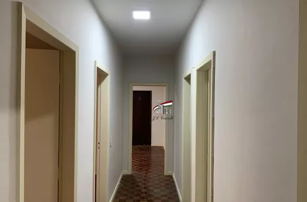 Apartamento 3 quartos no térreo na Av Iguaçu para alugar 90m²