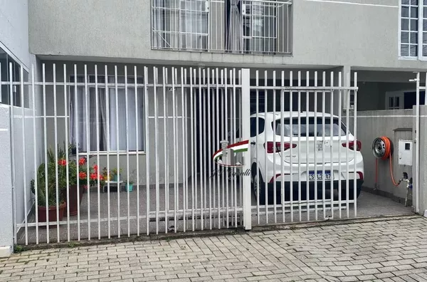 Sobrado em condominio para venda no Alto Boqueirão com 3 quartos, 75m²