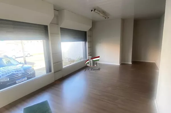 Loja comercial  para aluguel Novo Mundo, Curitiba