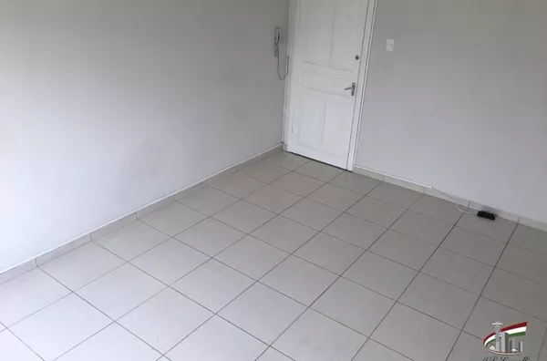 SALA COMERCIAL NOVO MUNDO 12m² PARA LOCAÇÃO EM CURITIBA