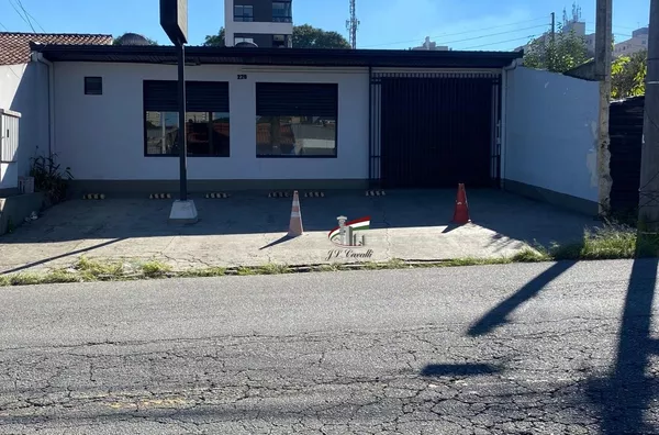 Loja comercial  para aluguel Novo Mundo, Curitiba