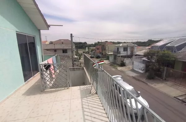 SOBRADO A VENDA NO TATUQUARA CURITIBA COM 5 QUARTOS E 4 BANHEIROS