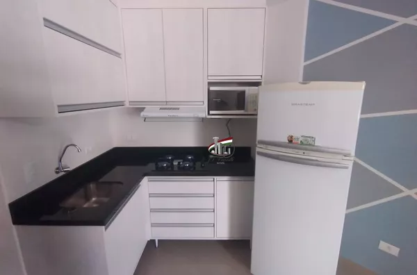 KITINETE NO CENTRO 21m² PARA LOCAÇÃO COMPLETA PARA ALUGAR