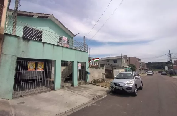 SOBRADO A VENDA NO TATUQUARA CURITIBA COM 5 QUARTOS E 4 BANHEIROS