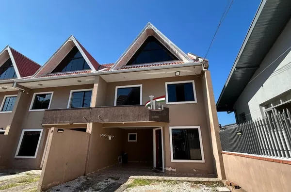 Sobrado para venda no Novo Mundo com 4 quartos e 190m² Curitiba