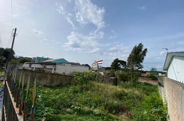 Terreno/lote à venda no Pinheirinho com 440m² 