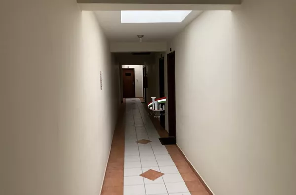 Sala comercial para venda com 24m² no Cajuru, Curitiba