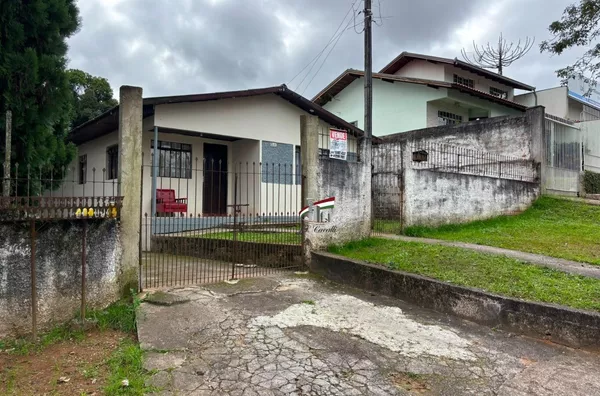 Casa com terreno de 512m² para venda no bairro Augusta, Curitiba