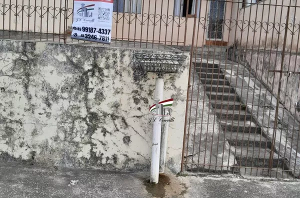 Casa para venda com 3 quartos no CIC em Curitiba