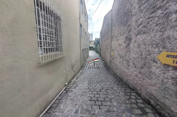 ÓTIMO TERRENO NO NOVO MUNDO PARA INVESTIMENTO À VENDA 1050m² COM 7 SALAS E 2 LOJAS