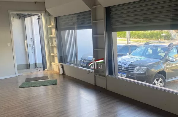 Loja comercial  para aluguel Novo Mundo, Curitiba