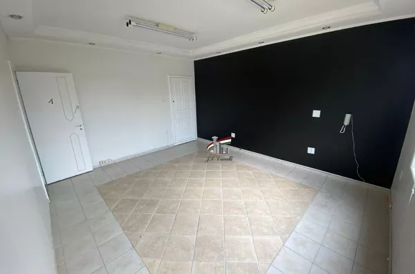 Sala comercial no novo mundo para locação de 20m² Curitiba