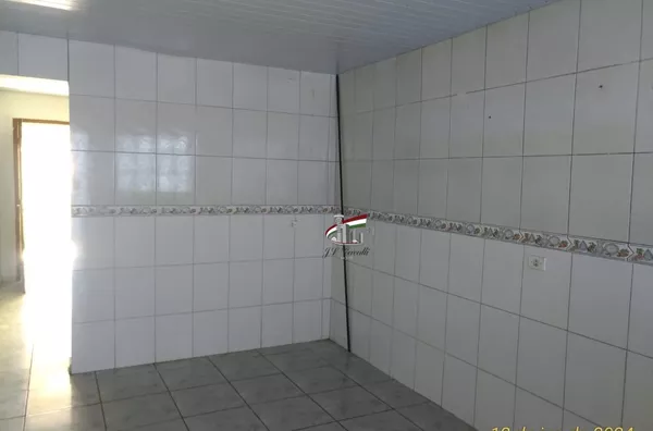 CASA 2 QUARTOS PARA LOCAÇÃO EM SÃO JOSÉ DOS PINHAIS 55M²