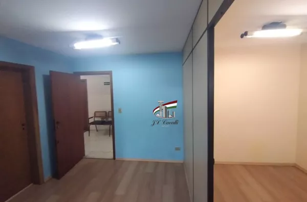 SALA COMERCIAL NO PORTÃO DE 20M² PARA ALUGAR CURITIBA