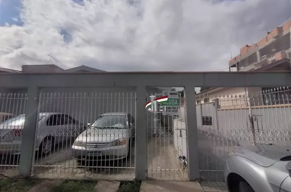 CASA COM 2 QUARTOS PARA ALUGAR NO NOVO MUNDO COM 48m²