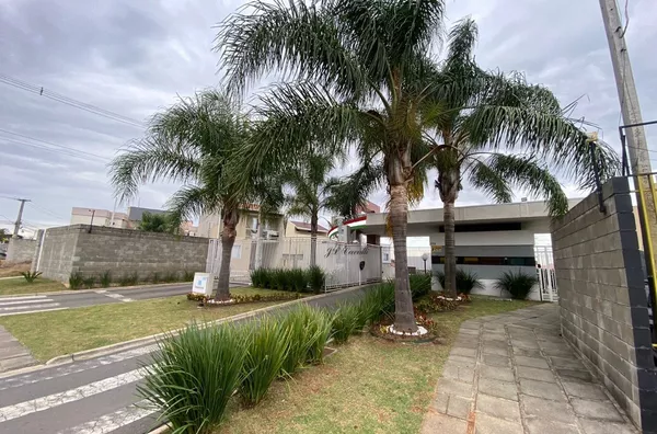 Sobrado para venda em condomínio fechado no Campo do Santana com 136m²