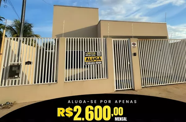 ALUGA-SE CASA C/ 3 QUARTOS