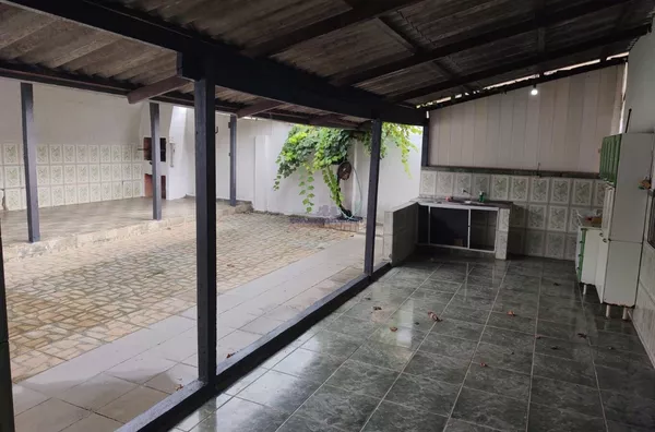 Casa para venda em rua pública, bairro Conceição, Porto Velho
