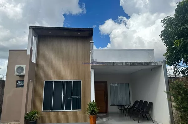 Ótima casa para venda em rua pública, Porto Velho