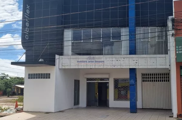 Ponto Comercial na região central para locação e venda