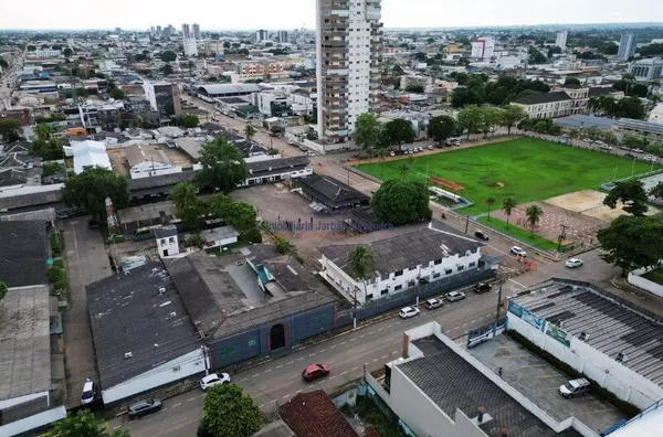 Ponto Comercial, 700 metros, escriturado, Olaria