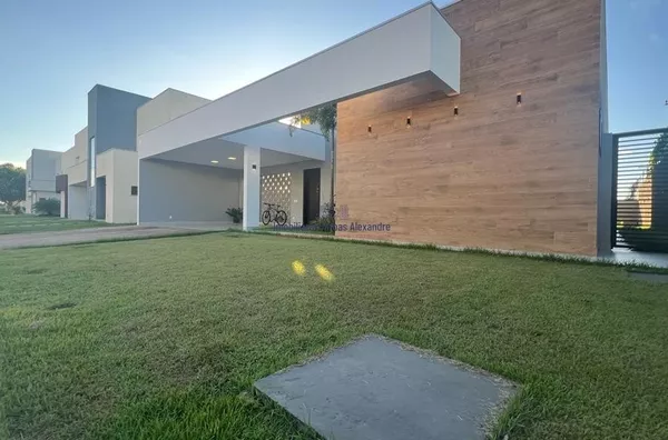Casa em Condomínio a venda, 3 suítes, Lagoa, Porto Velho