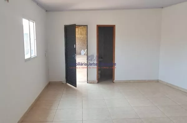 Galpão para venda com apartamento.