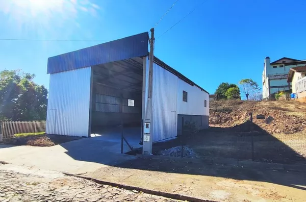 Comercial para aluguel, 2 quarto(s),  Erica, Panambi