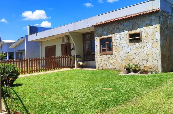 Casa para , 4 quarto(s),  Piratini, Panambi