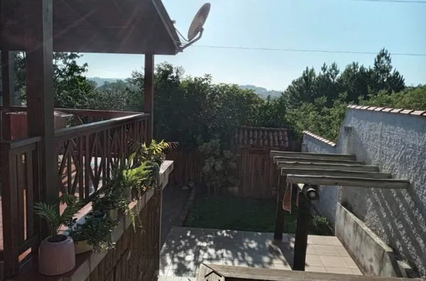 CASA NO BAIRRO XV DE JUNHO