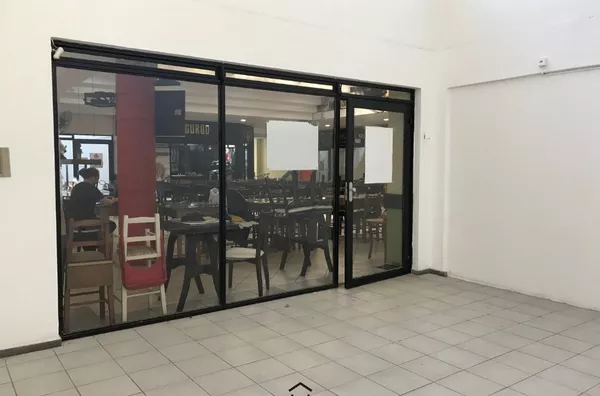 SALA COMERCIAL NO TÉRREO