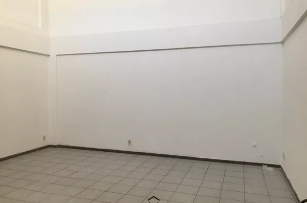 SALA COMERCIAL NO TÉRREO