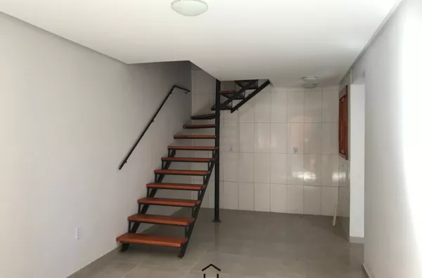 SOBRADOS COM DOIS QUARTOS