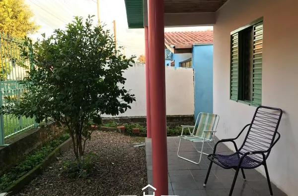 CASA NO BAIRRO LARANJEIRAS