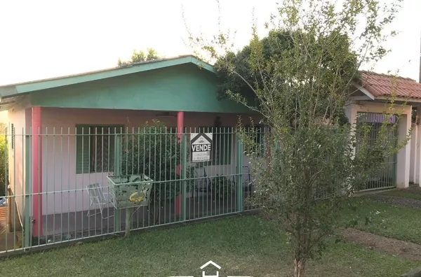 CASA NO BAIRRO LARANJEIRAS