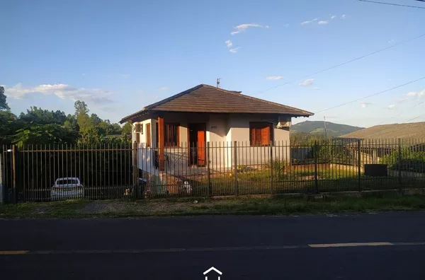 CASA NO BAIRRO PLANALTO